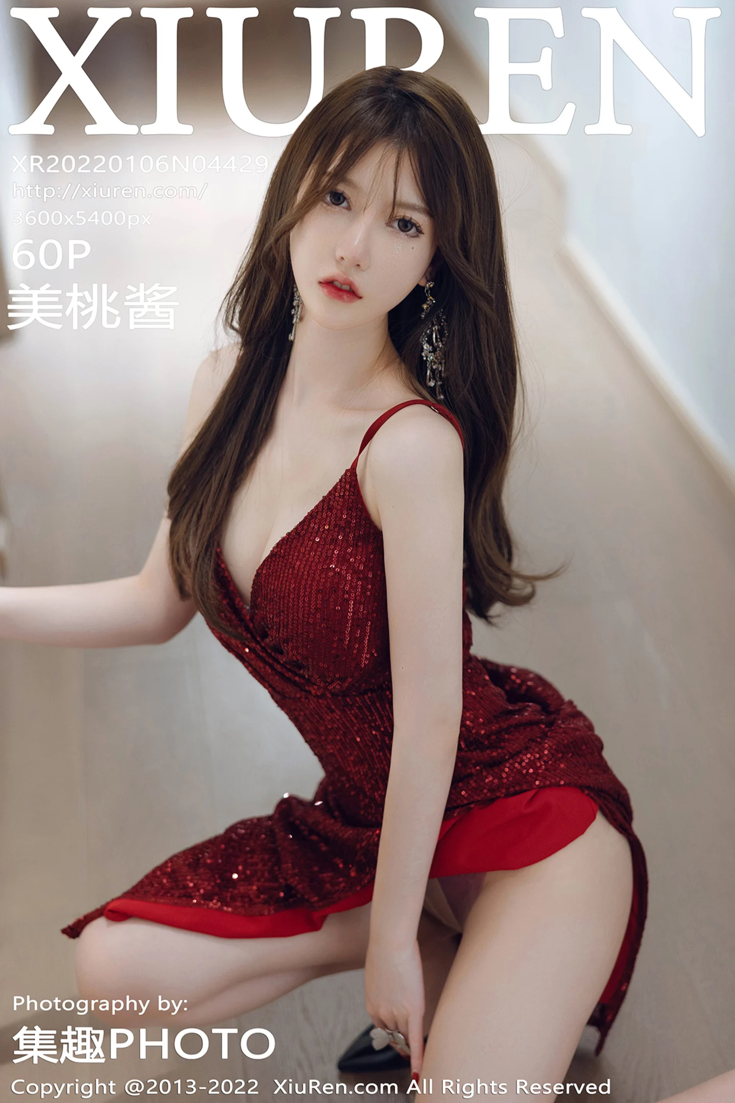 [XiuRen秀人网]VOL.4429 模特美桃酱私房性感红色低胸长裙配超薄肉丝秀完美身材诱惑写真60P-秀人网官方网站